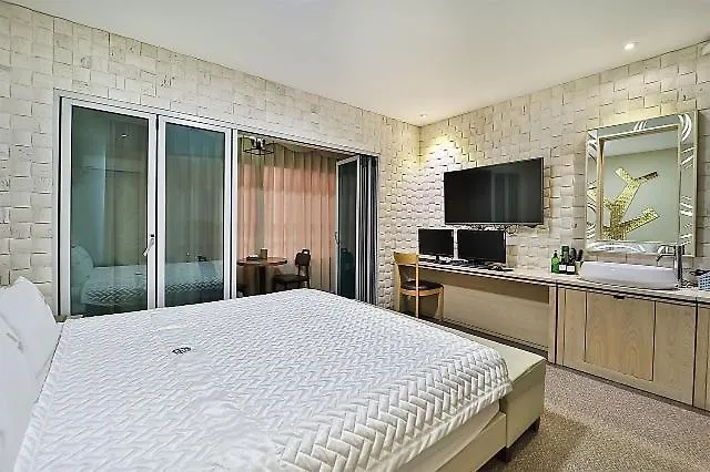 Hotel The One In Shinho-Dong, Gangseo, Busan South Korea