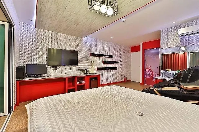 מוטל Hotel The One In Shinho-Dong, Gangseo, בוסאן