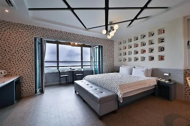 Hotel The One In Shinho-Dong, Gangseo, בוסאן 0*,