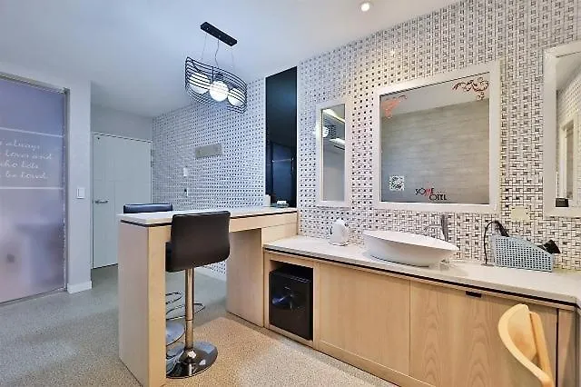 מוטל Hotel The One In Shinho-Dong, Gangseo, בוסאן
